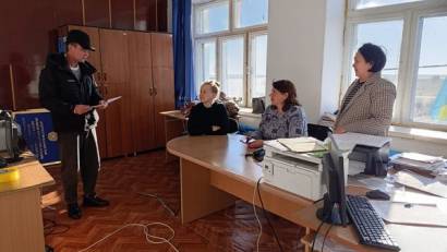 Сегодня 14 октября 2024 года И.о. директора ветеринарной станции Тимирязевского района Альбекова А.Ж., и специалистом комплаенс службы Назыровым О.Т., была проведена разъяснительная работа со специалистами аппарата акима Аксуатского сельского округа